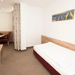 מלון Schuetzenburg בורשהיד