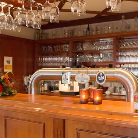 Schuetzenburg 3* Burscheid